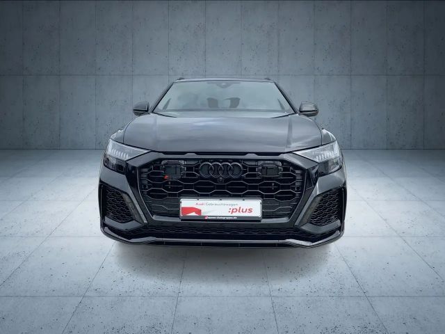 Audi RS Q8 SUV tiptr. PANO Stdhzg Vmax305 HUD 23´