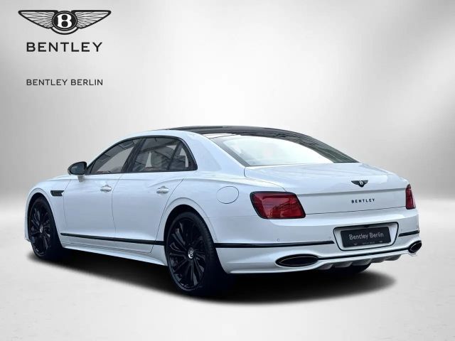 Bentley Flying Spur Hybrid V8