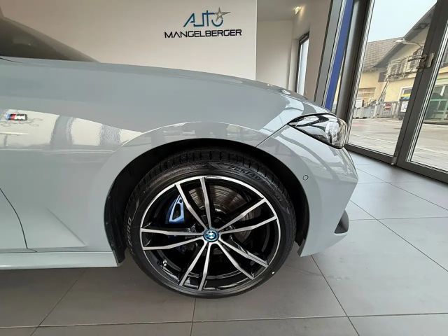 BMW 330 330e M-Sport Touring xDrive