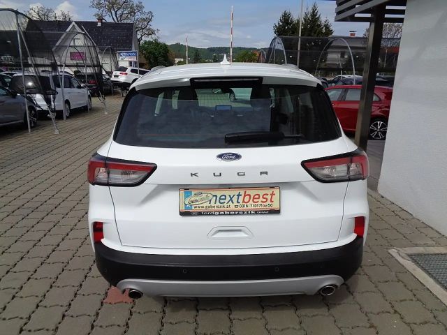 Ford Kuga Cool & Connect