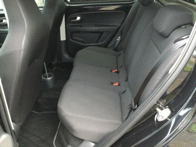 Volkswagen e-up! Plus Style