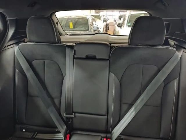 Volvo XC40 R-Design Recharge