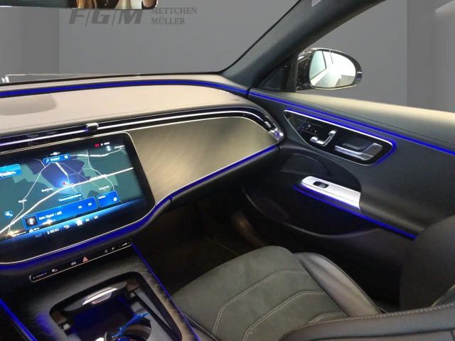 Mercedes-Benz E 200 AMG Line