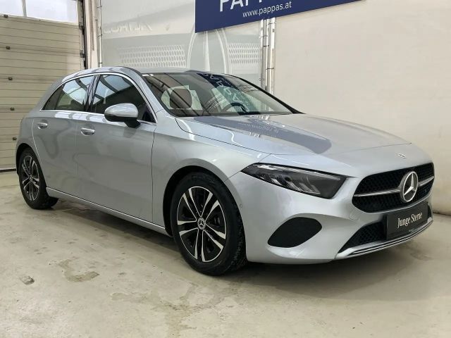 Mercedes-Benz A 180 A 180 d Hatchback