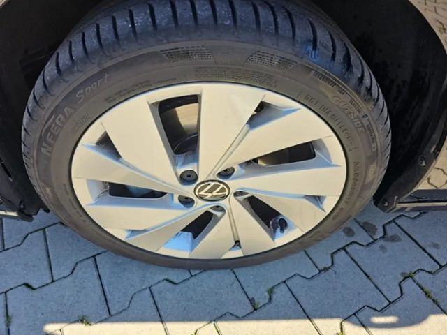 Volkswagen Golf 2.0 TDI DSG Variant