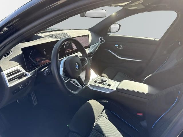 BMW 320 320d M-Sport Sedan xDrive