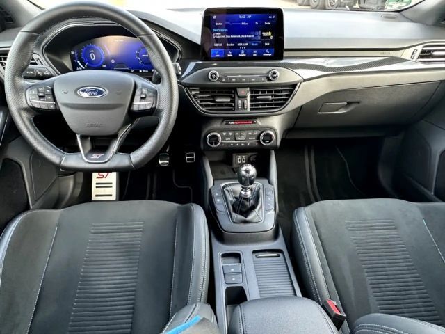 Ford Focus ST Line