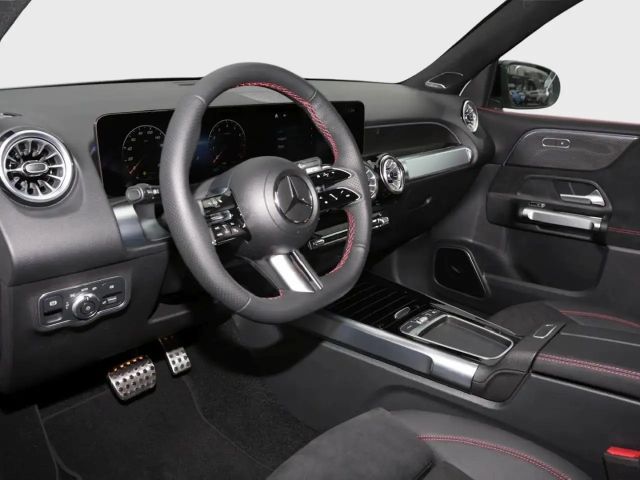 Mercedes-Benz GLB 250 4MATIC AMG Line