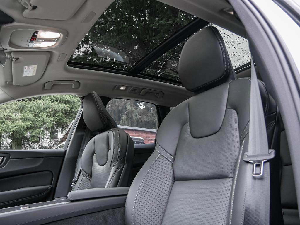 Volvo XC60 AWD Dark Ultra