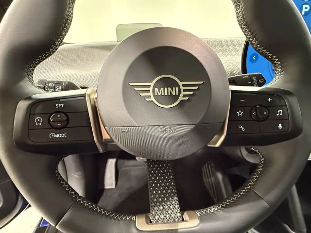 MINI Cooper E Favoured