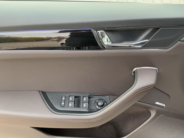 Skoda Superb 2.0 TDI Combi