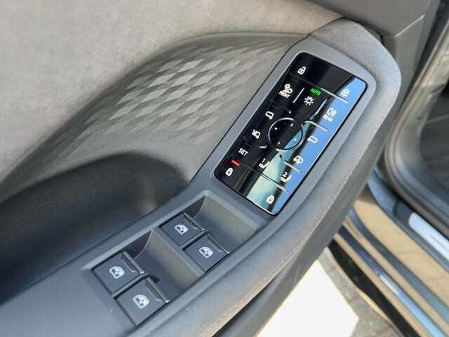 Audi A6 Avant Quattro S-Tronic