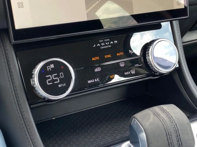 Jaguar F-Pace AWD P400e