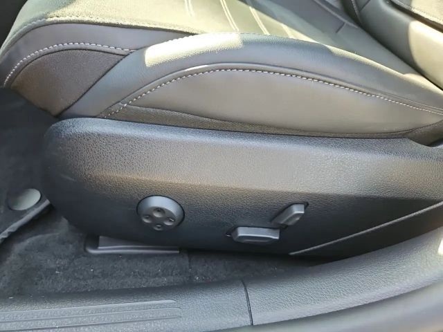 Mercedes-Benz C 220 AMG Line C 220 d Sedan