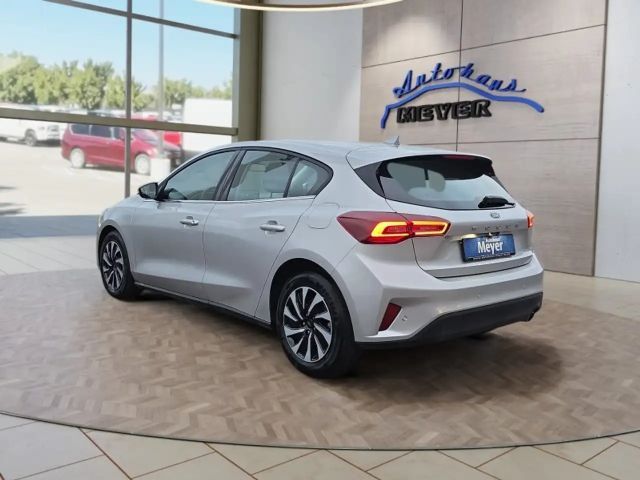 Ford Focus 1,0 125PS ACC/Kamera/LED/Navi/Winterp.     **