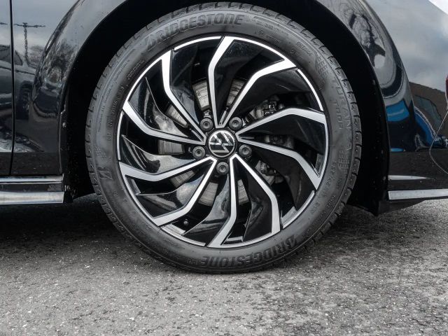 Volkswagen Golf 2.0 TSI DSG R-Line