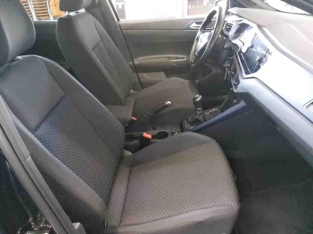 Volkswagen Polo Polo 1.0     CL   BT070 TSIM5F