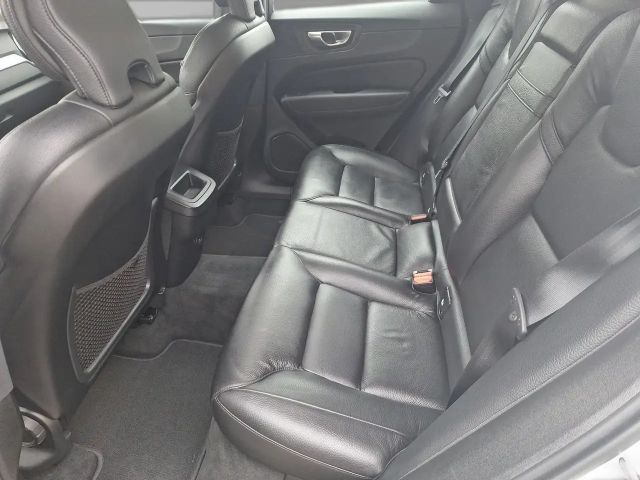 Volvo XC60 AWD Momentum