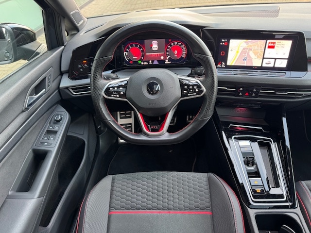 Volkswagen Golf 2.0 TSI DSG IQ.Drive