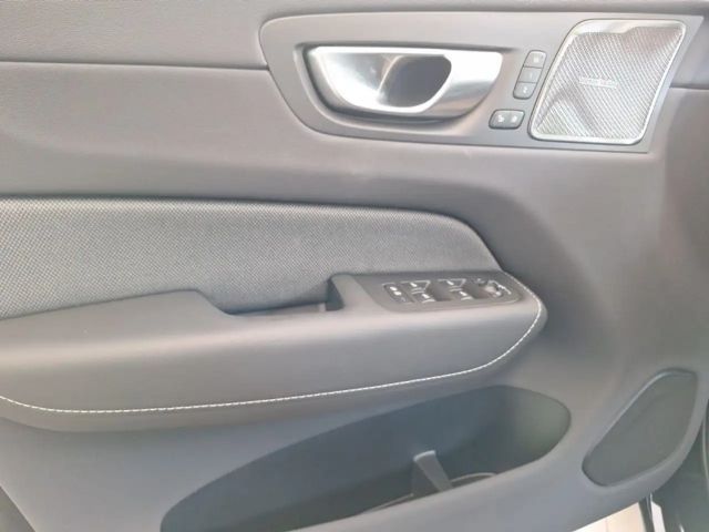 Volvo XC60 Dark Plus