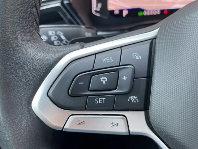 Volkswagen Touran 1.5 TSI DSG R-Line