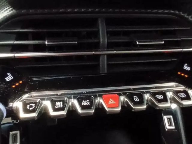 Peugeot 2008 Allure Pack