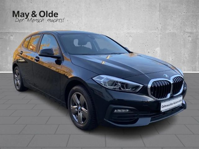 BMW 118 118i Sedan