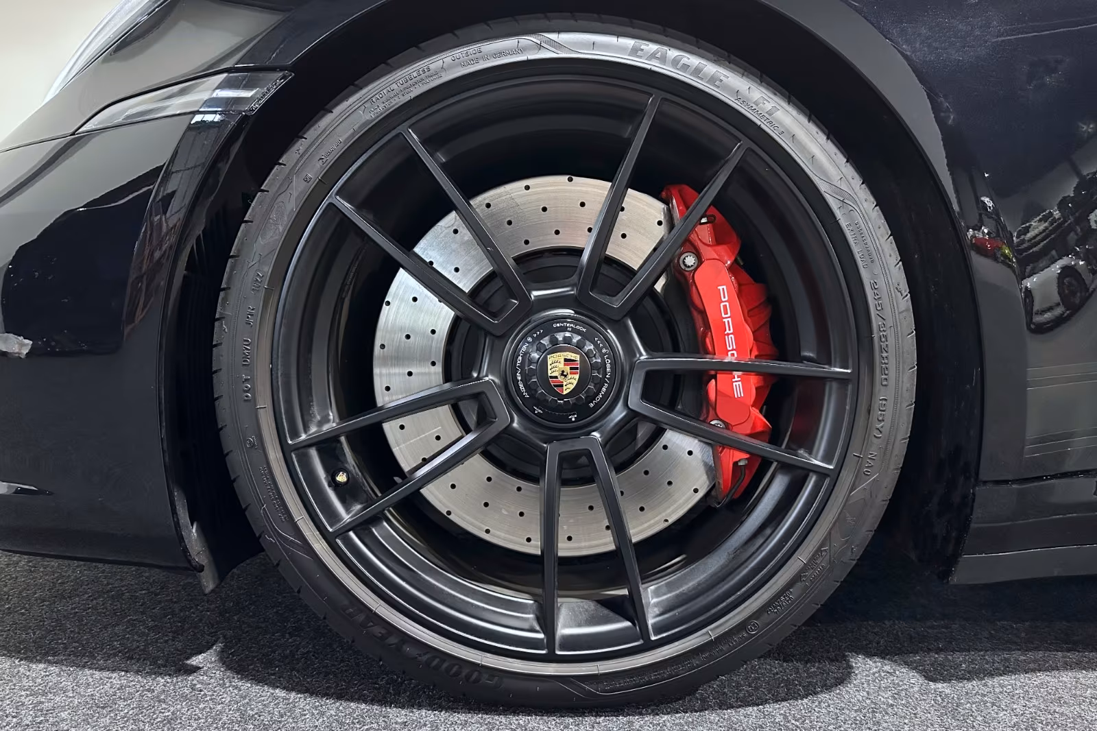 Porsche 911 992 Carrera GTS