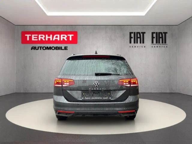 Volkswagen Passat 1.5 TSI Business DSG Variant