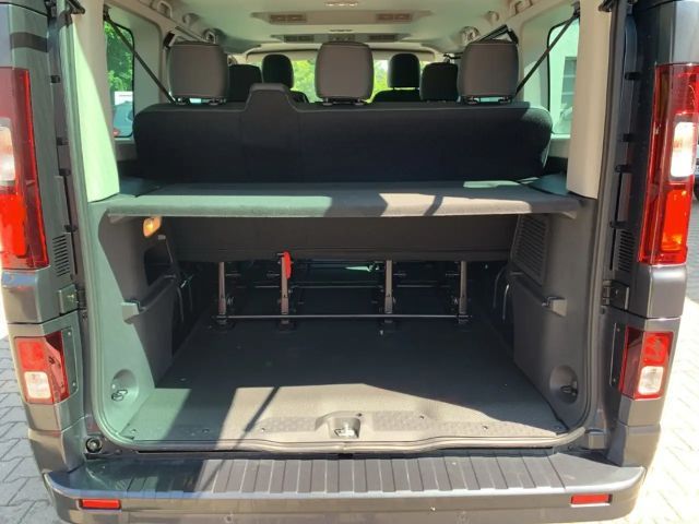 Renault Trafic Blue Combi Evolution dCi 150