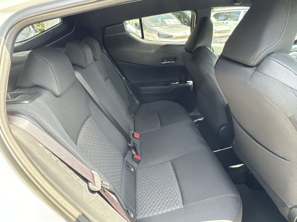 Toyota C-HR 5-deurs Bi-Tone Team D
