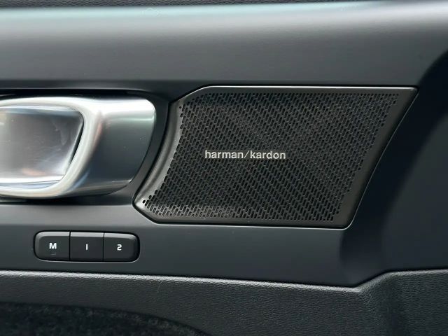 Volvo XC40 Bright Plus Recharge T5