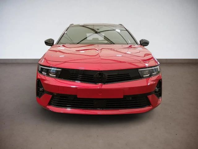 Opel Astra Sports Tourer Ultimate