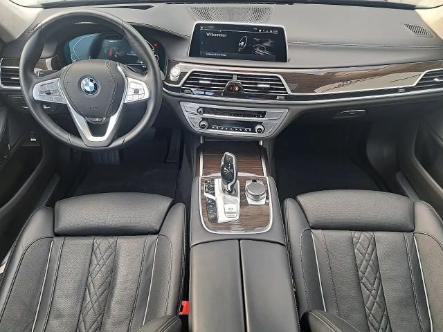 BMW 745 Sedan xDrive