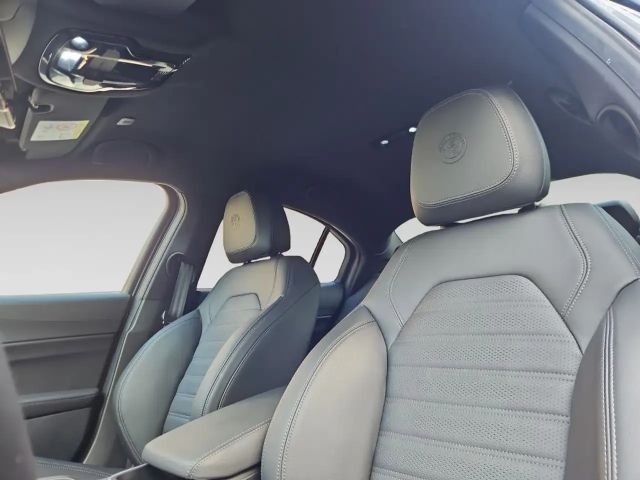 Alfa Romeo Giulia AT8 Q4 Veloce