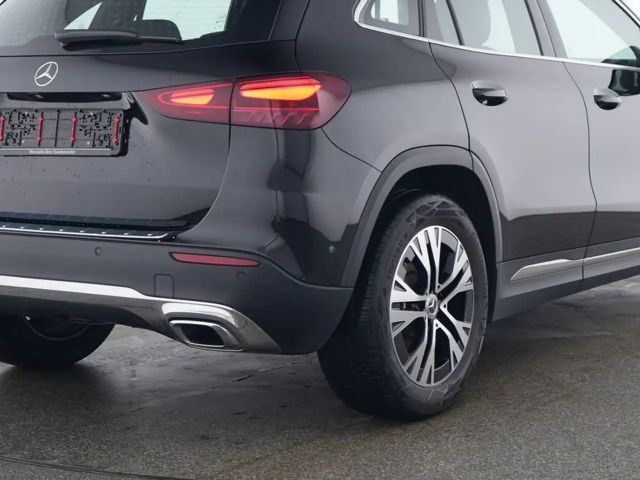 Mercedes-Benz GLA 200 Progressive