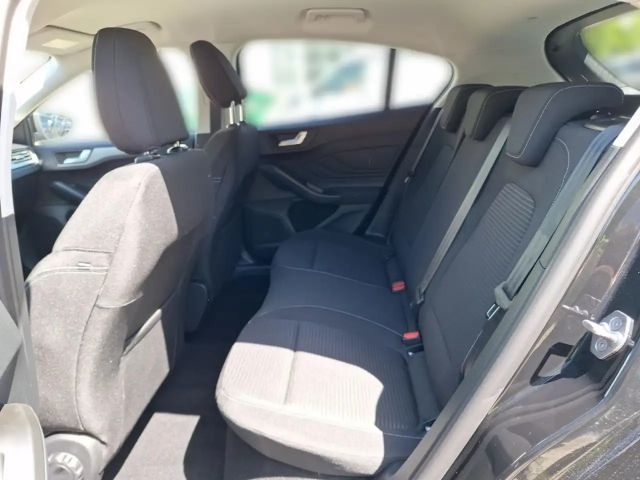 Ford Focus EcoBoost Titanium