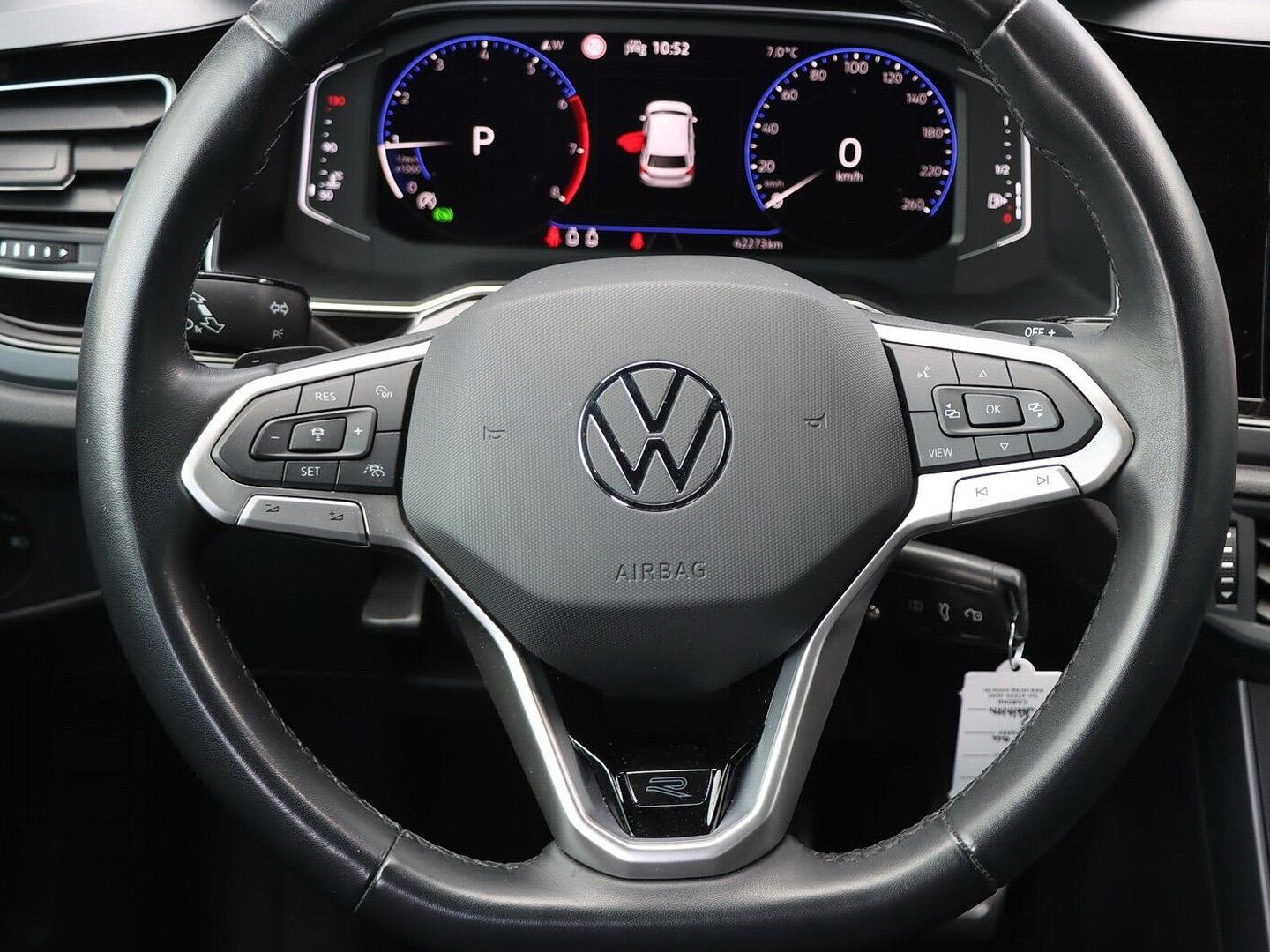 Volkswagen Polo 1.0 TSI DSG R-Line