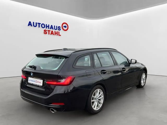 BMW 320 320d Touring xDrive