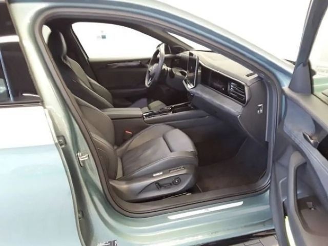 Volkswagen Passat 2.0 TSI DSG R-Line Variant