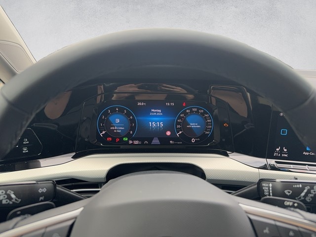 Volkswagen Golf Life Variant