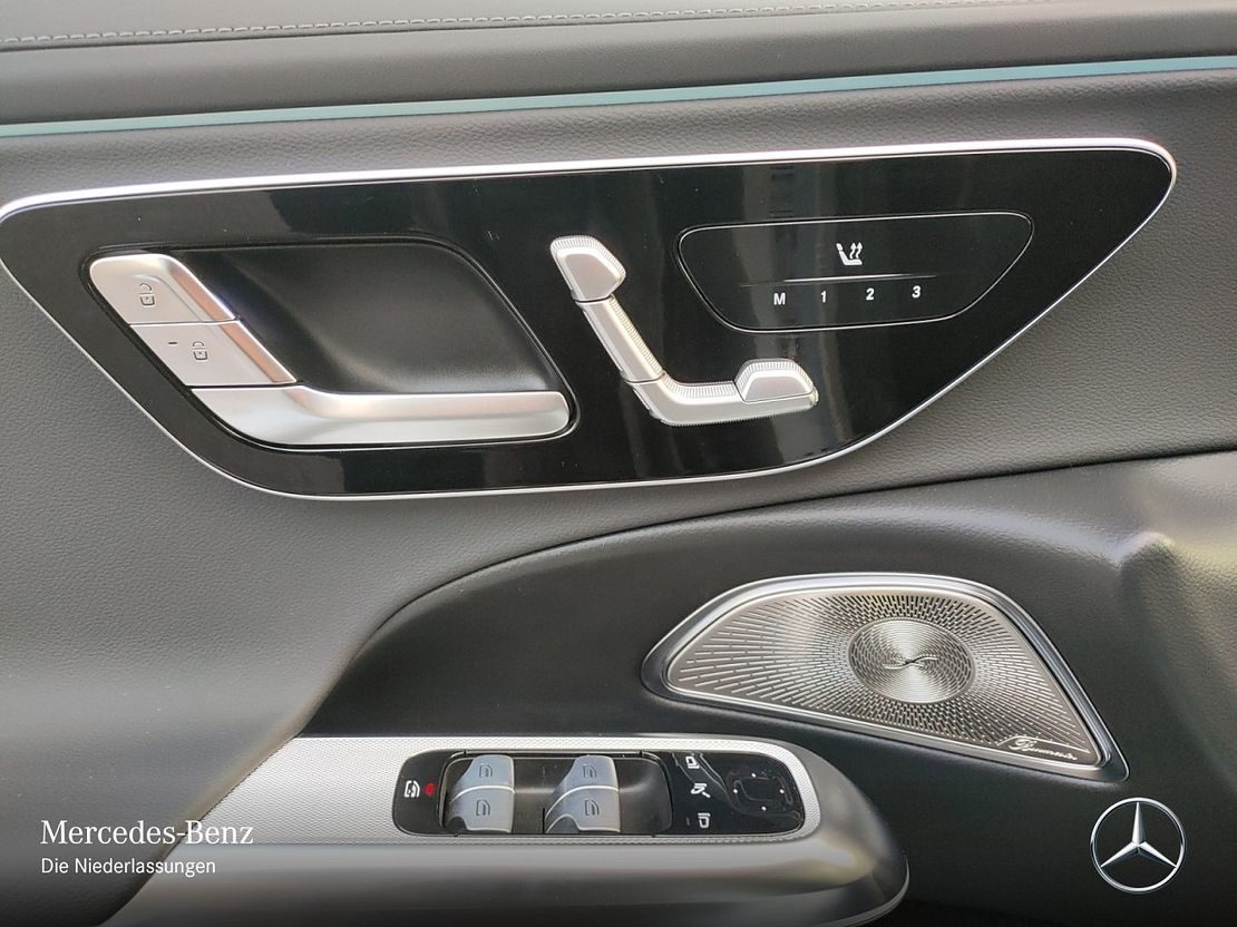 Mercedes-Benz E 200 AMG Line Sedan