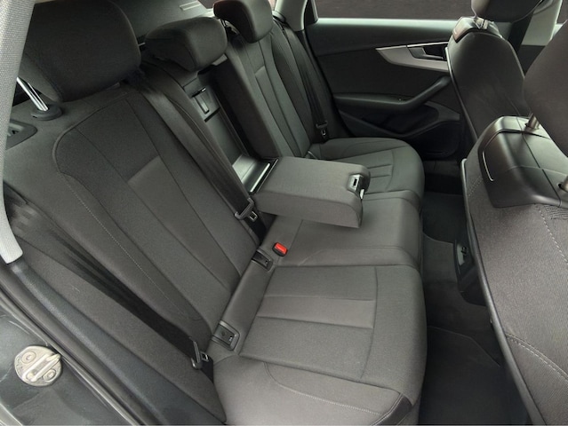 Audi A4 40 TFSI Avant S-Line S-Tronic