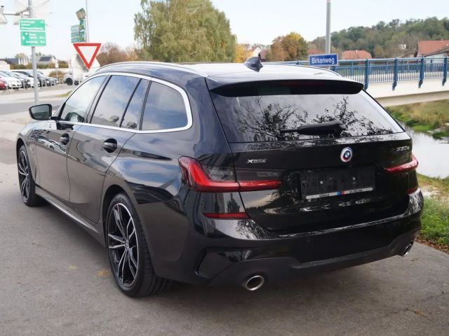 BMW 330 330e Touring xDrive