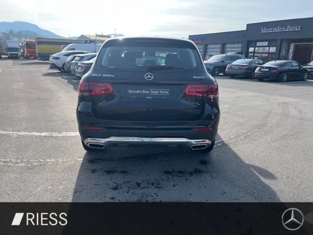 Mercedes-Benz GLC 300 4MATIC GLC 300 e