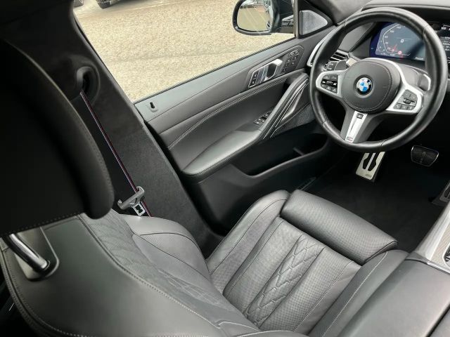 BMW X6 Coupé M50i