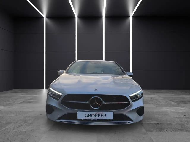 Mercedes-Benz A 200 Progressive