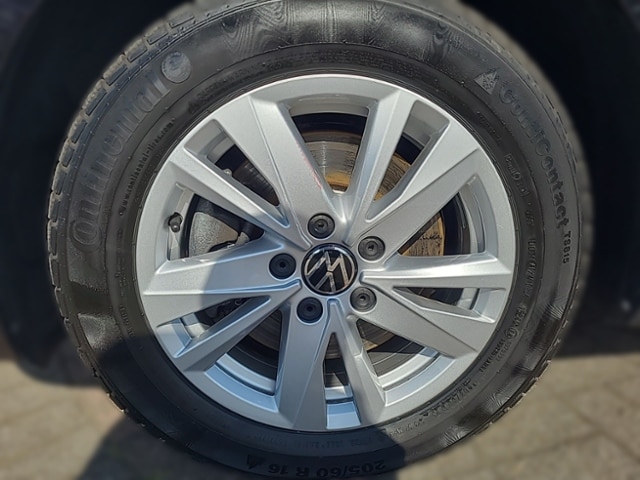 Volkswagen Touran 1.5 TSI DSG