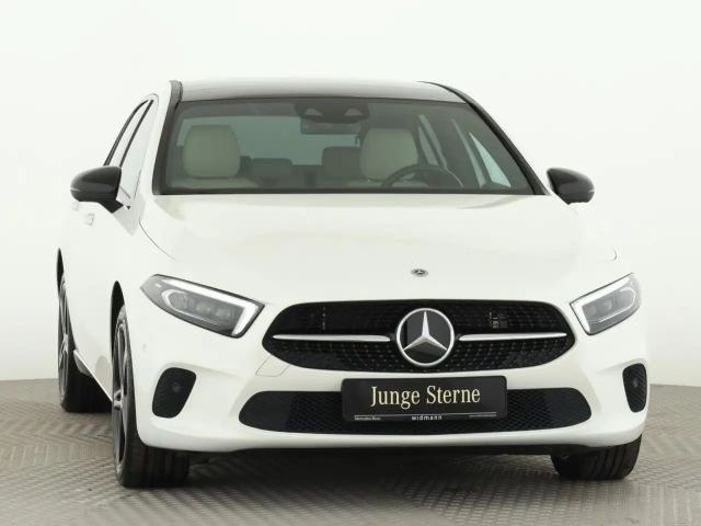 Mercedes-Benz A 250 A 250 e