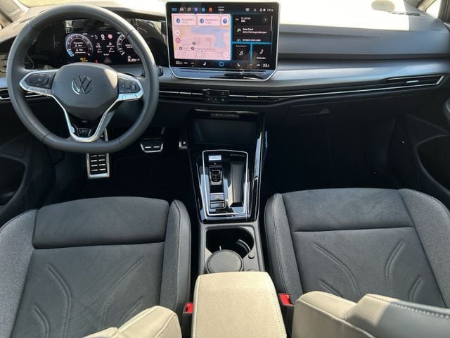 Volkswagen Golf 1.5 eTSI Golf VIII